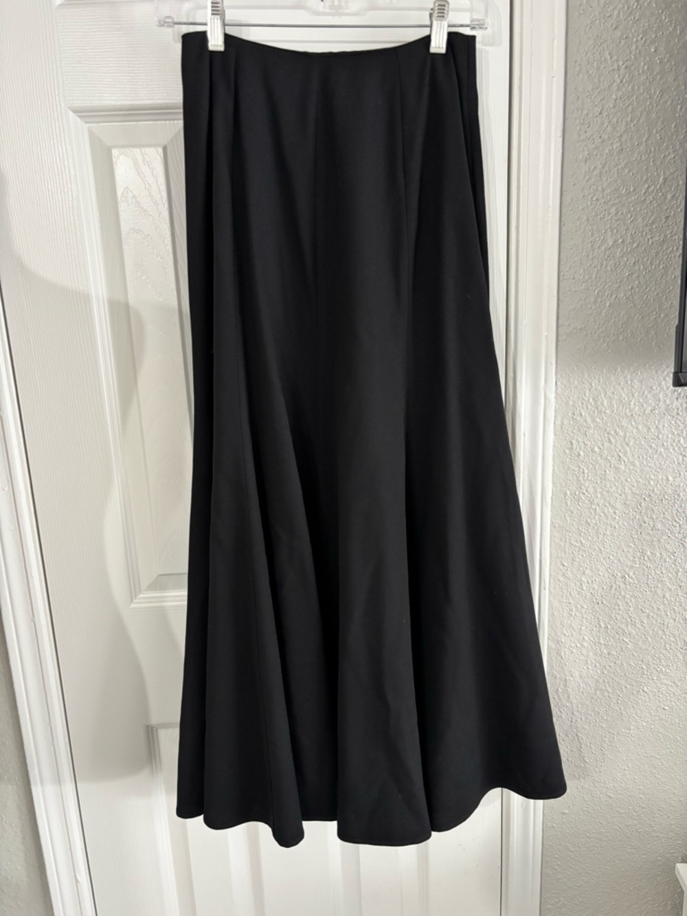 100%Wool Women's Black A-Line Maxi Skirt - Picture 2 of 5